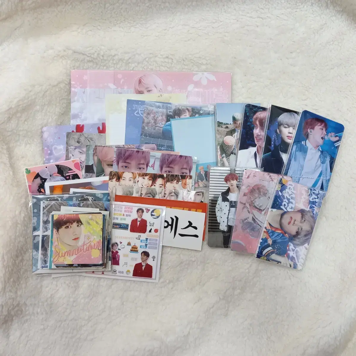 0.5 bangtan unofficial goods sells including shipping