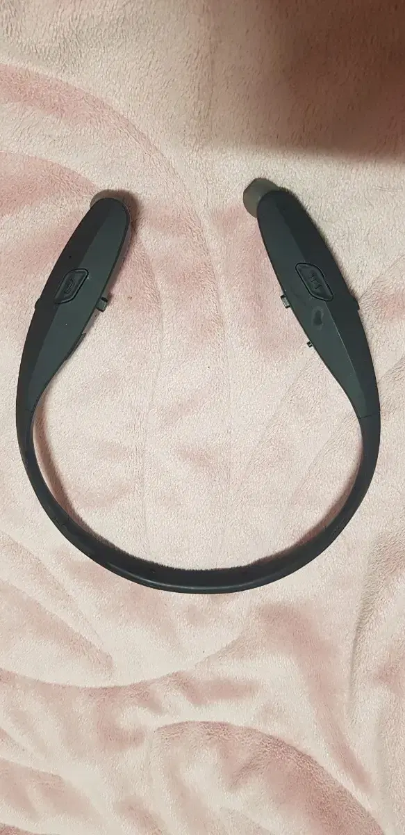 Bluetooth earphones 