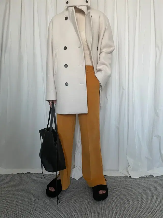 플라시드 Pastry coduroy pants 새상품 판매합니다.