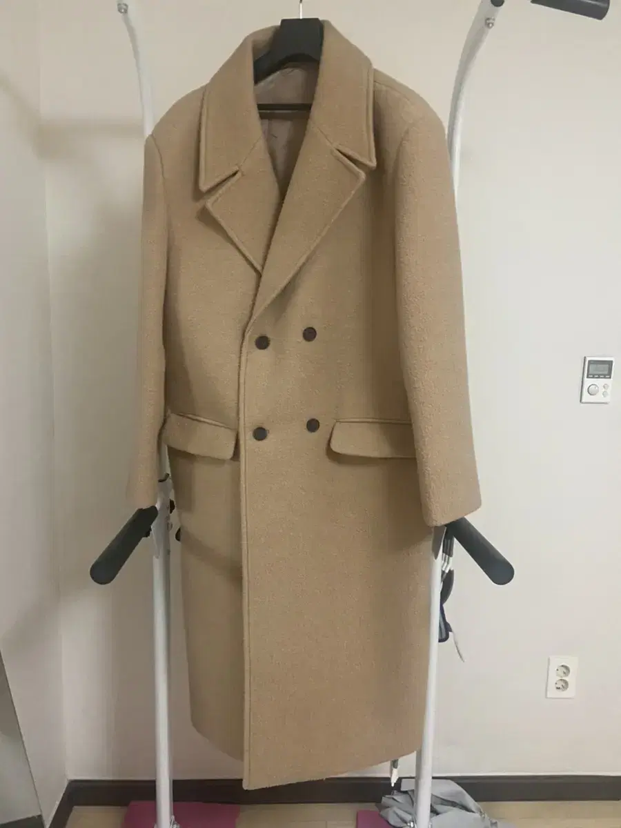 Dumaro self-made coat