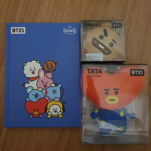 타타 슈키 백참 / bt21다우니 프리미엄 컬렉션 노트