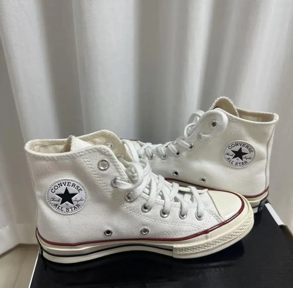 Converse All Stars Chuck Taylors 1970s Size 230