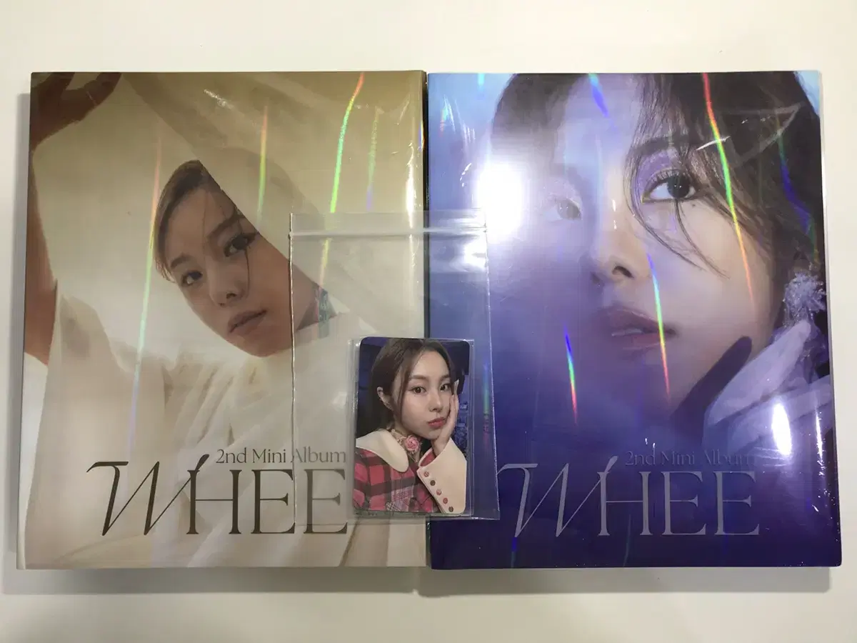 Wheein WHEE album, pre-order benefit photocard