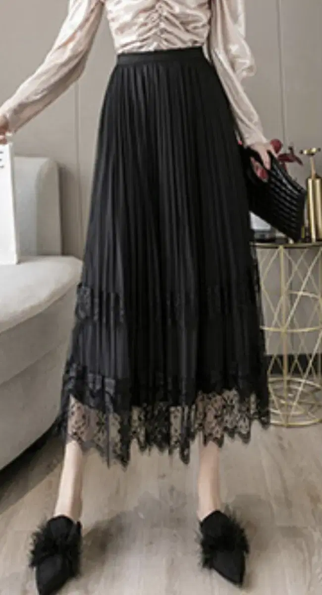 Reversible velvet layered pleated skirt