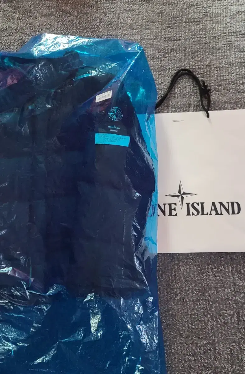 [New]Stone Island X Supreme (Shoestring) Black XL Department Store Limited Edition