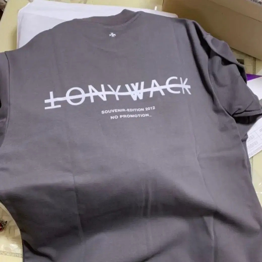 토니웩 tonywack 모크넥 차콜