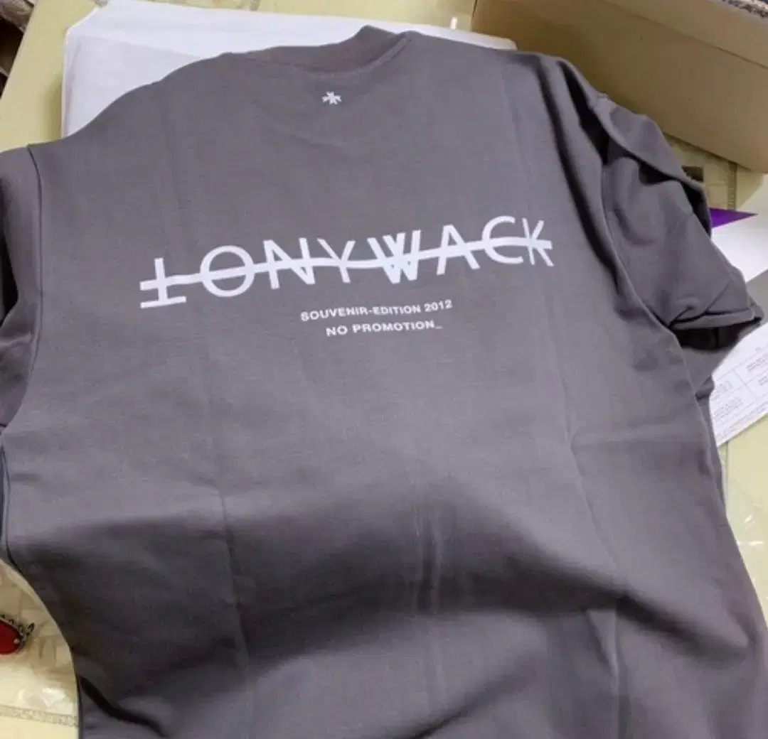 토니웩 tonywack 차콜