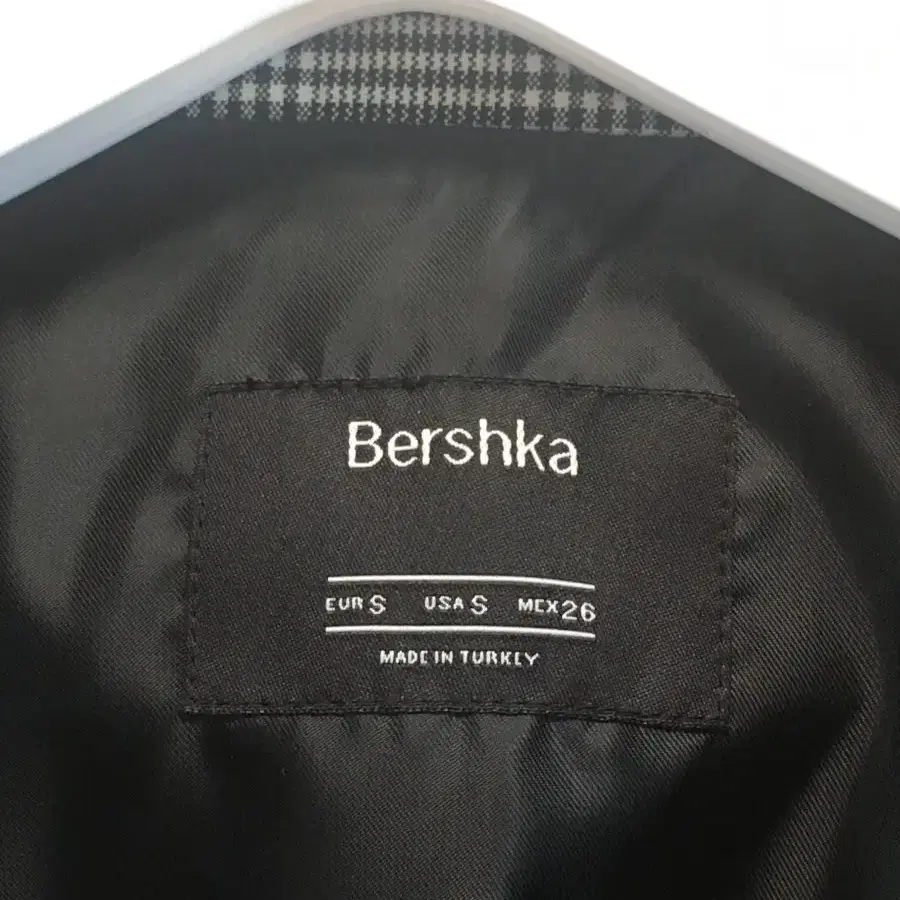 Bershka 버쉬카 블랙앤화이트 기본 자켓 s사이즈