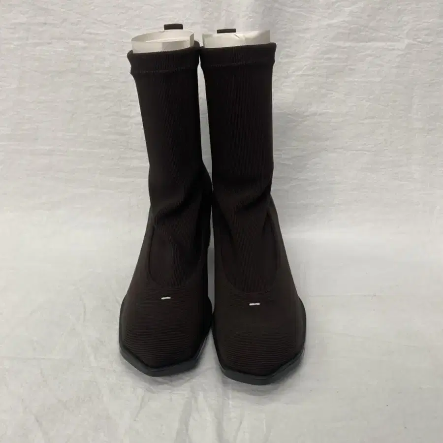 WITE -Brown Socks Boots 240