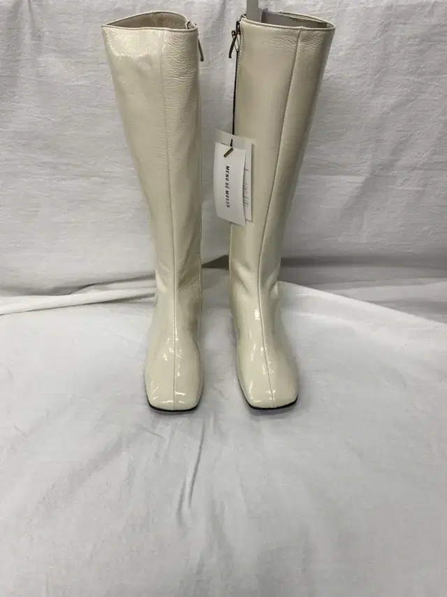 MENO DE MOSSO -Patent Long Boots -Ivory