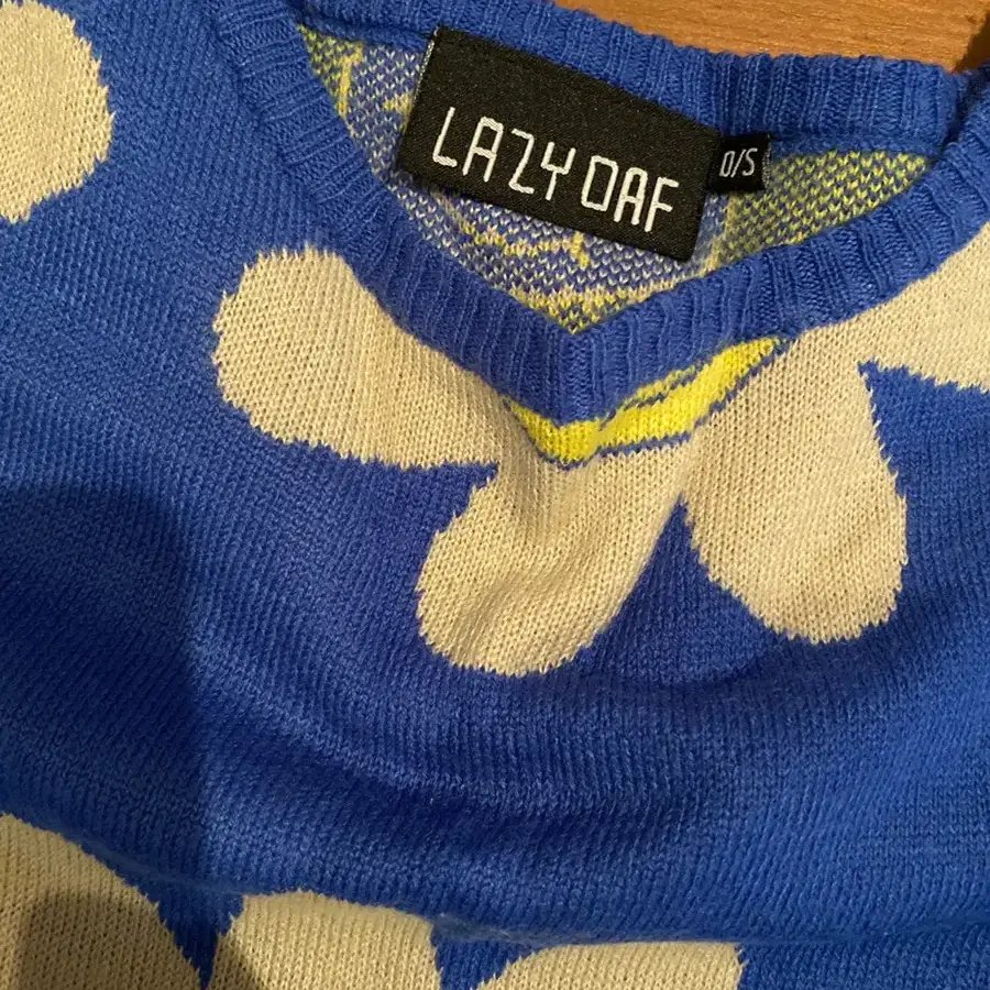 Lazy Oaf 스웨터