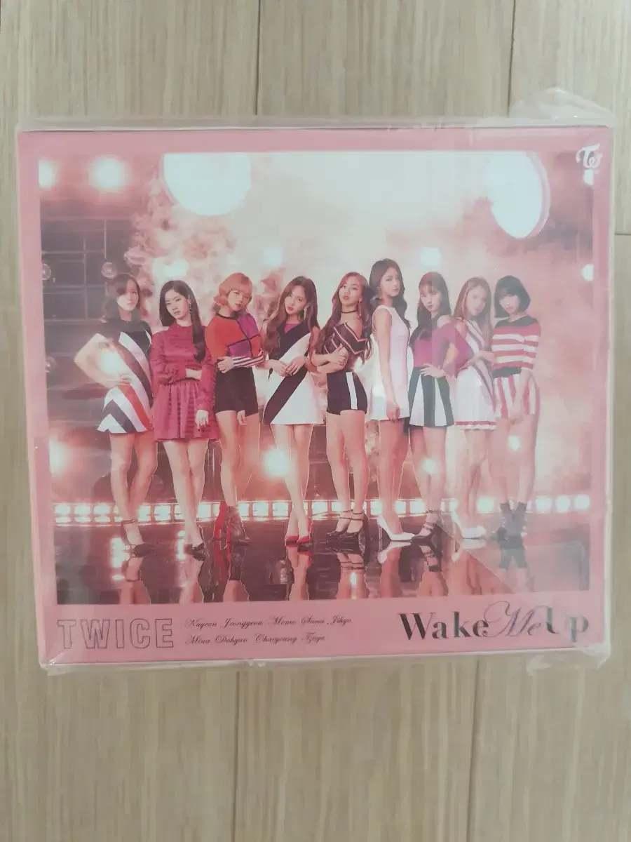 Twice Wake Me Up Japanese Edition album sells