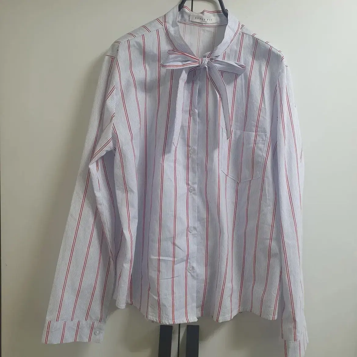 Ribbon Point Shirt (New Item) (Cooler 9,000 won)