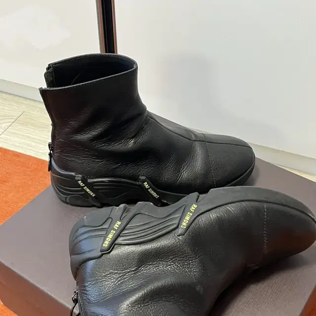 라프시몬스 사일론cylon ankle boots 부츠