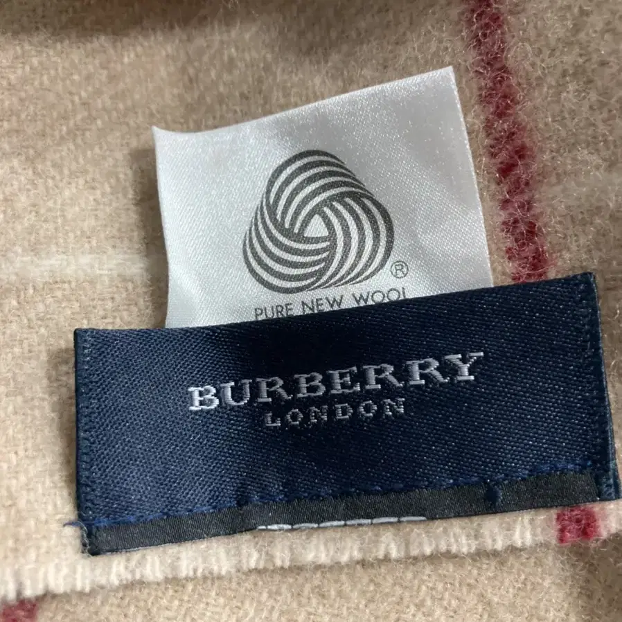 BURBERRY LONDON blanket 버버리 블랭킷