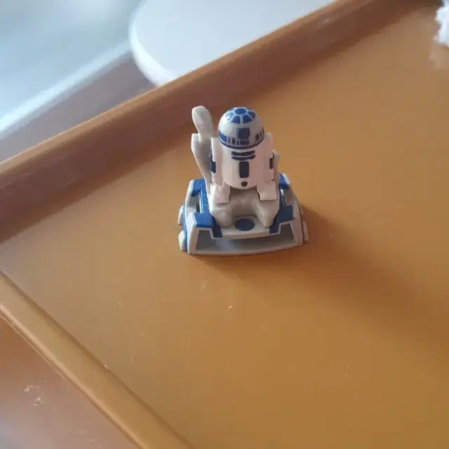 스타워즈 R2D2 피규어