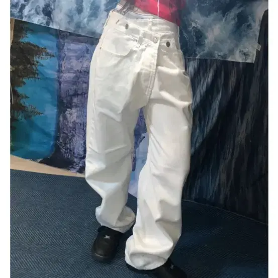 Unbalanced denim pants with an open front White