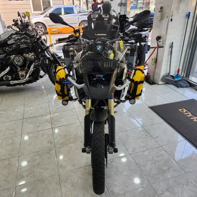 BMW 800GS 연식2016 상태 아주 깨끗