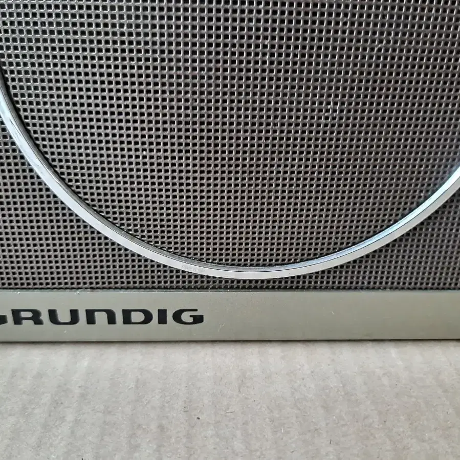 독일 그룬딕 GRUNDIG 포터블 라디오  MB160