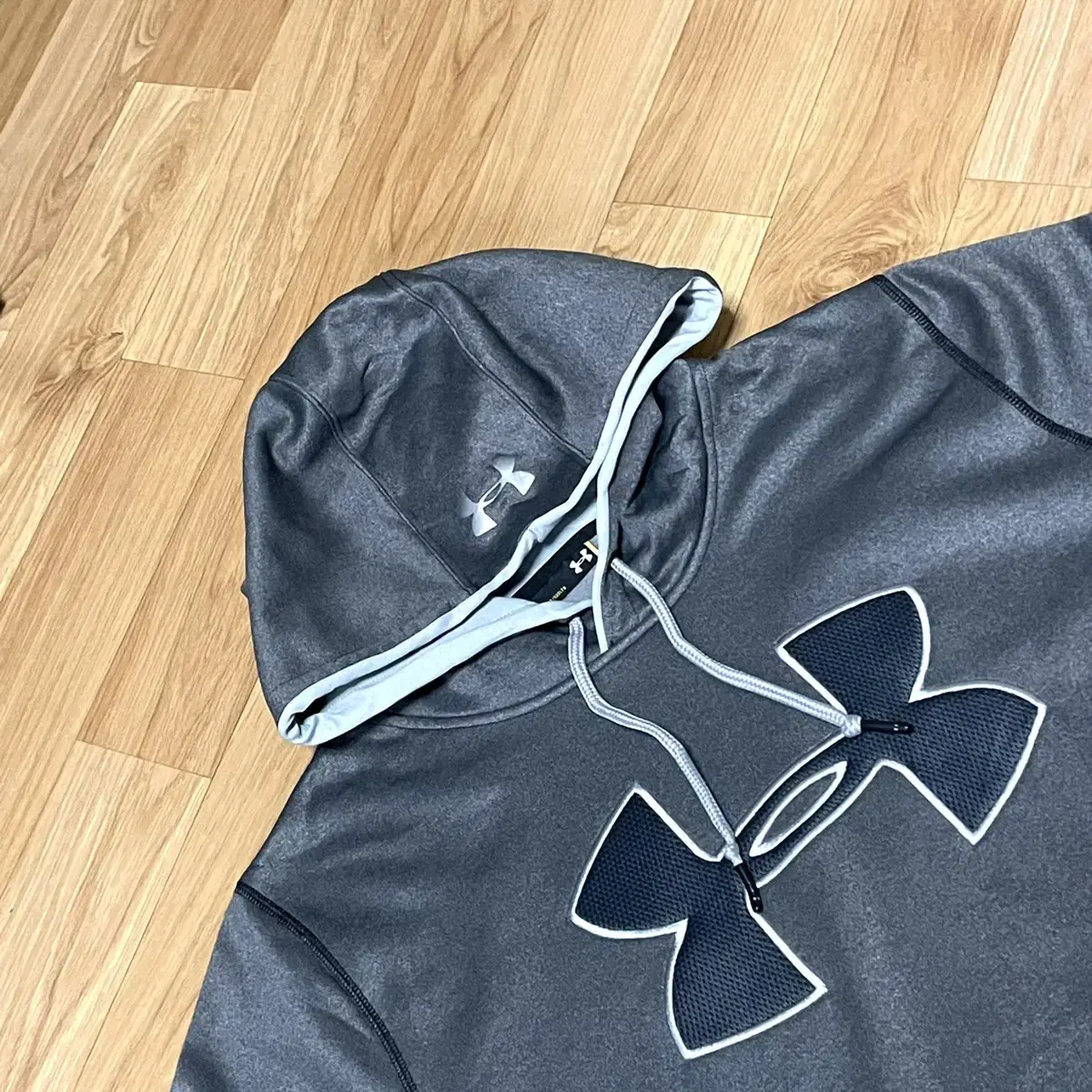 [XL] Under Armour Charcoal Gray Hoodie