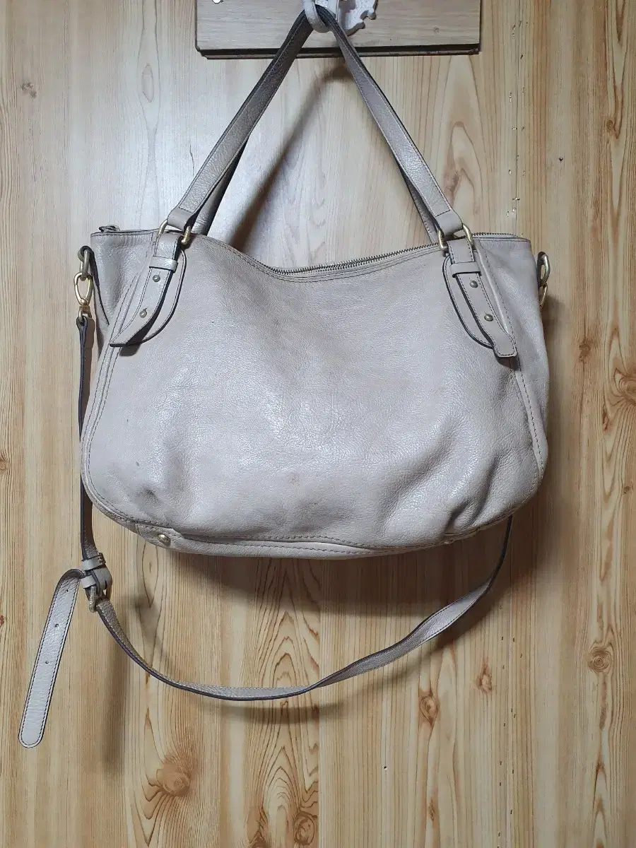 Bean Pole Women's Crossbody Bag. Tote Bag