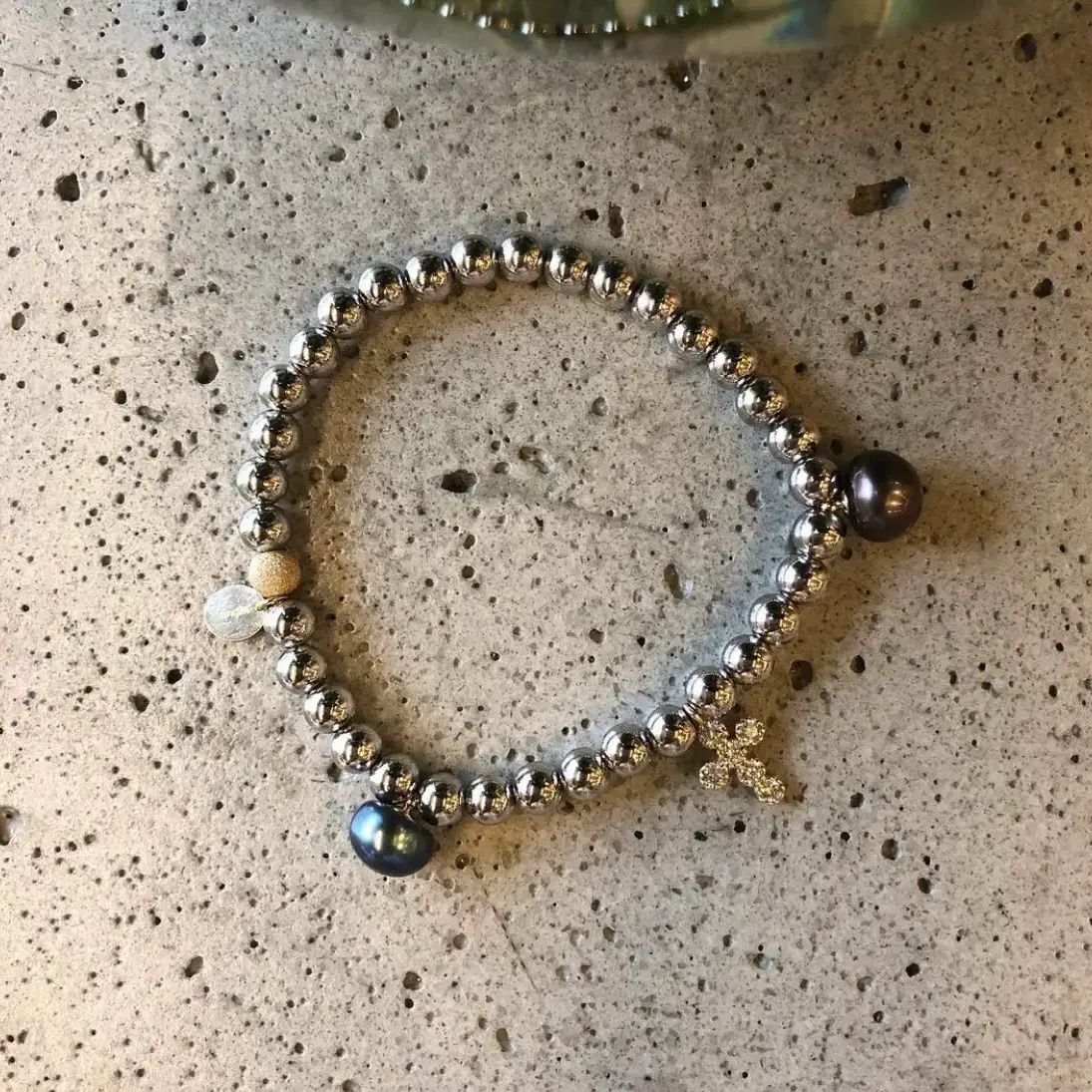 Silver Bracelet 진주팔찌,실버볼팔찌,은팔찌,실버팔찌 on Bunjang with safe global shipping.