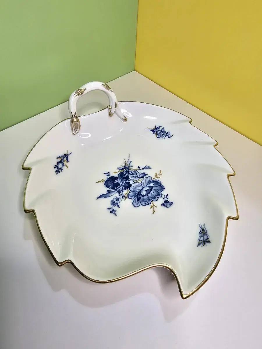 Vintage Meissen Candy Dish  마이센