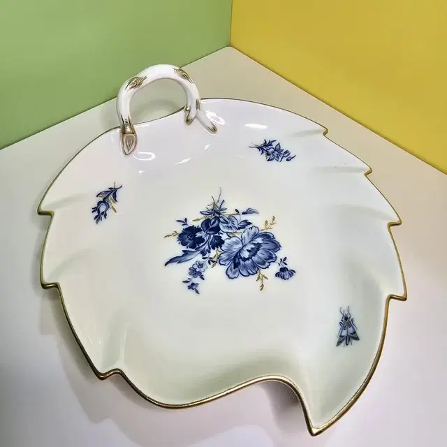 Vintage Meissen Candy Dish  마이센