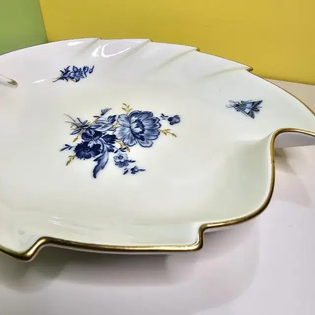 Vintage Meissen Candy Dish  마이센