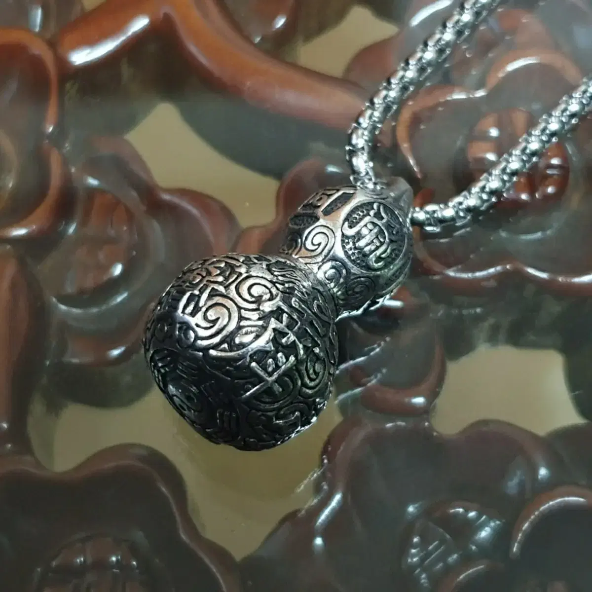 Buddhist Eightfold Palm Mantra Cupronickel Pendant Necklace Luxury Vintage Items Gift