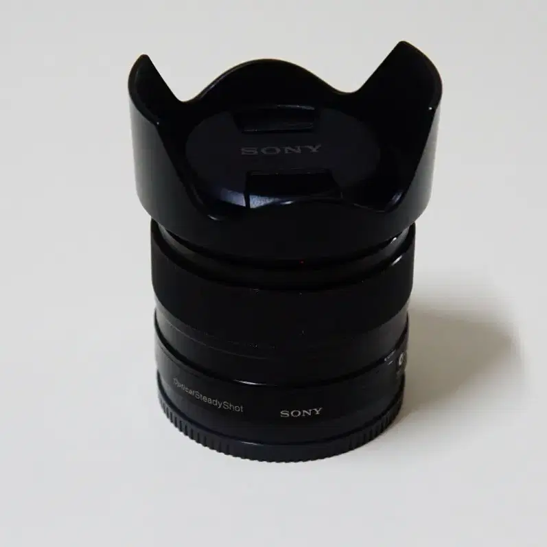 [소니] SEL 35mm f1.8 카페렌즈팝니다.(31만원)