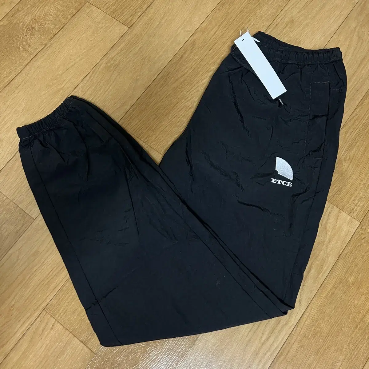 (새상품)무신사 etce DART LOGO TRACK PANTS 