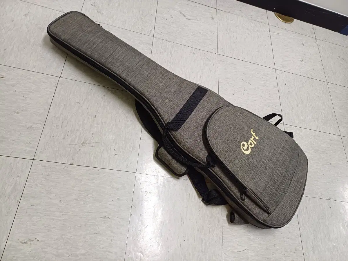 Cort Solo electric guitar