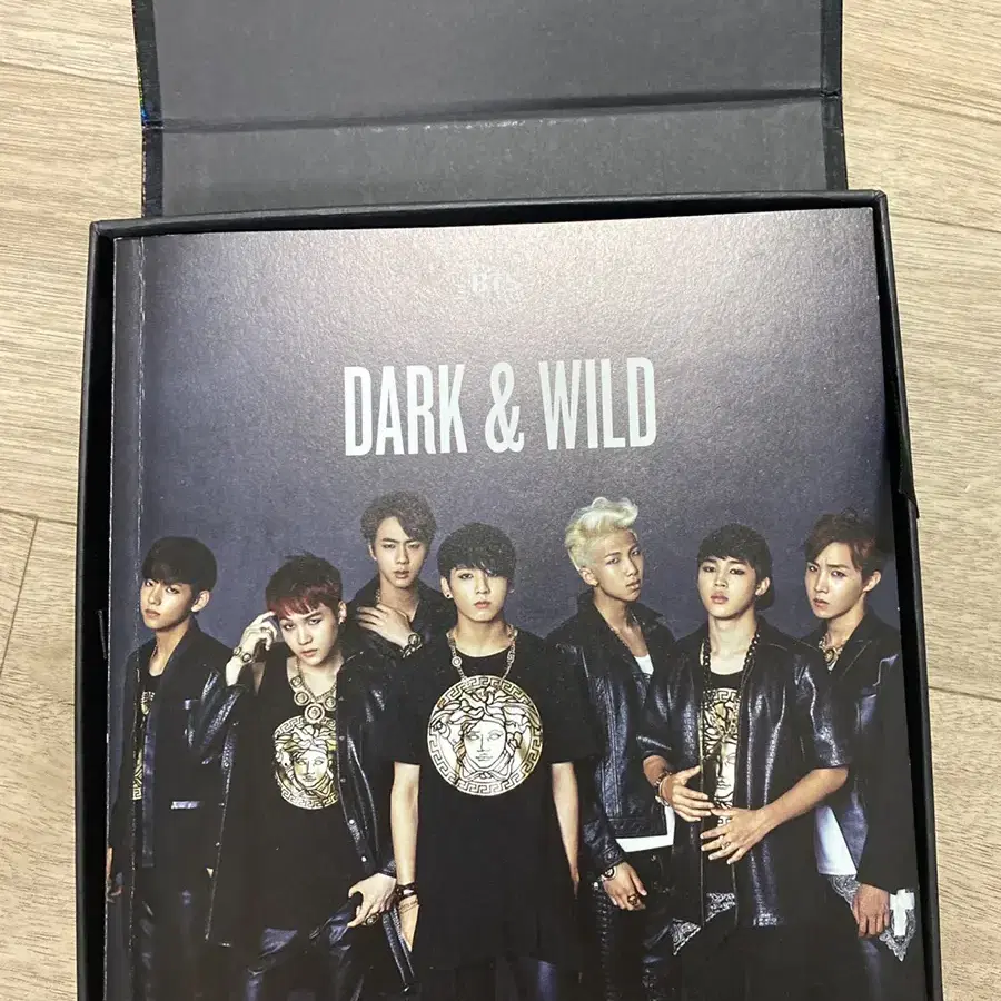 방탄 앨범 팝니다(dark&wild)