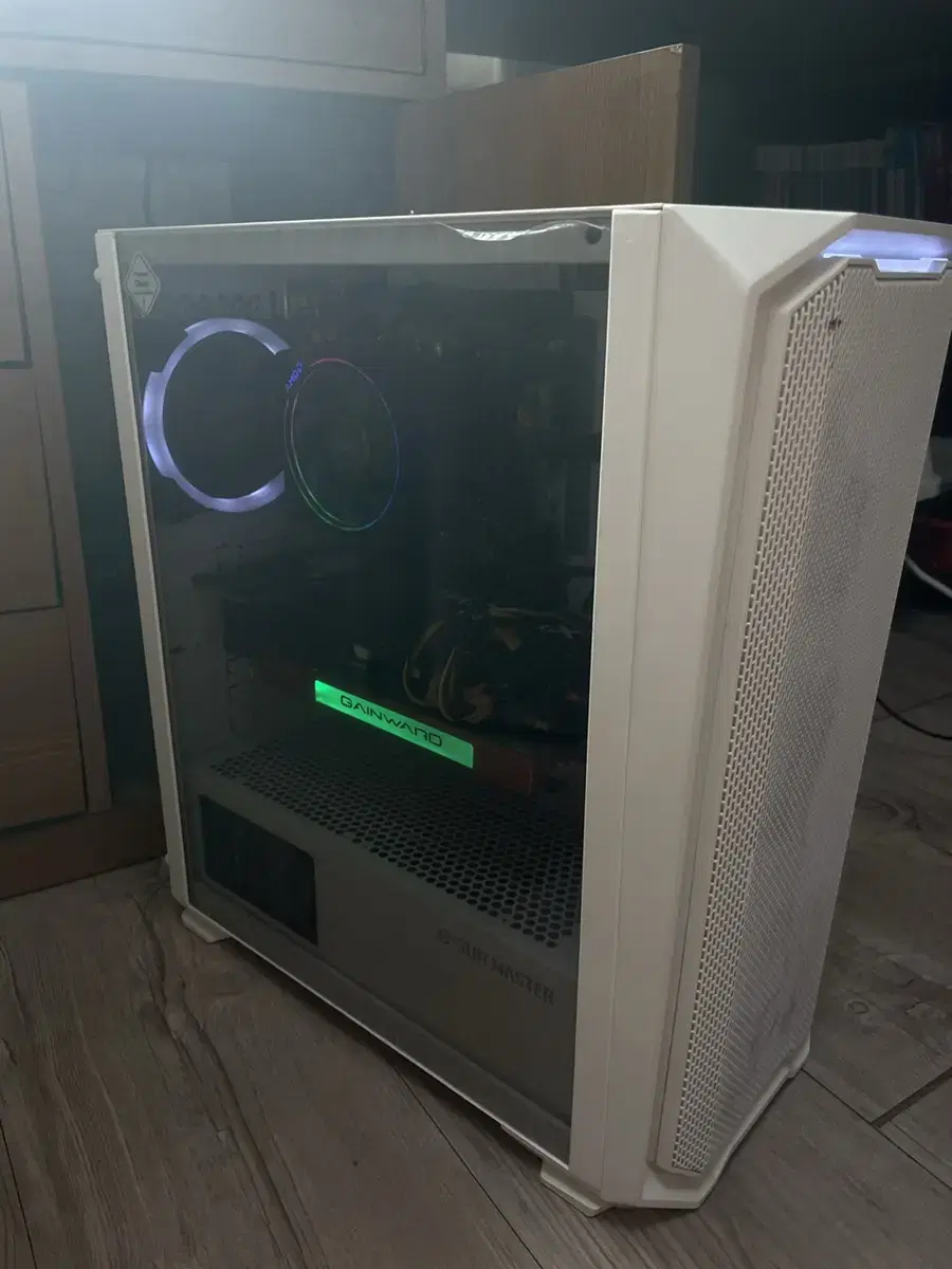 amd 라이젠 5 3500  gtx 1080 게이밍용 데탑 판매합니다