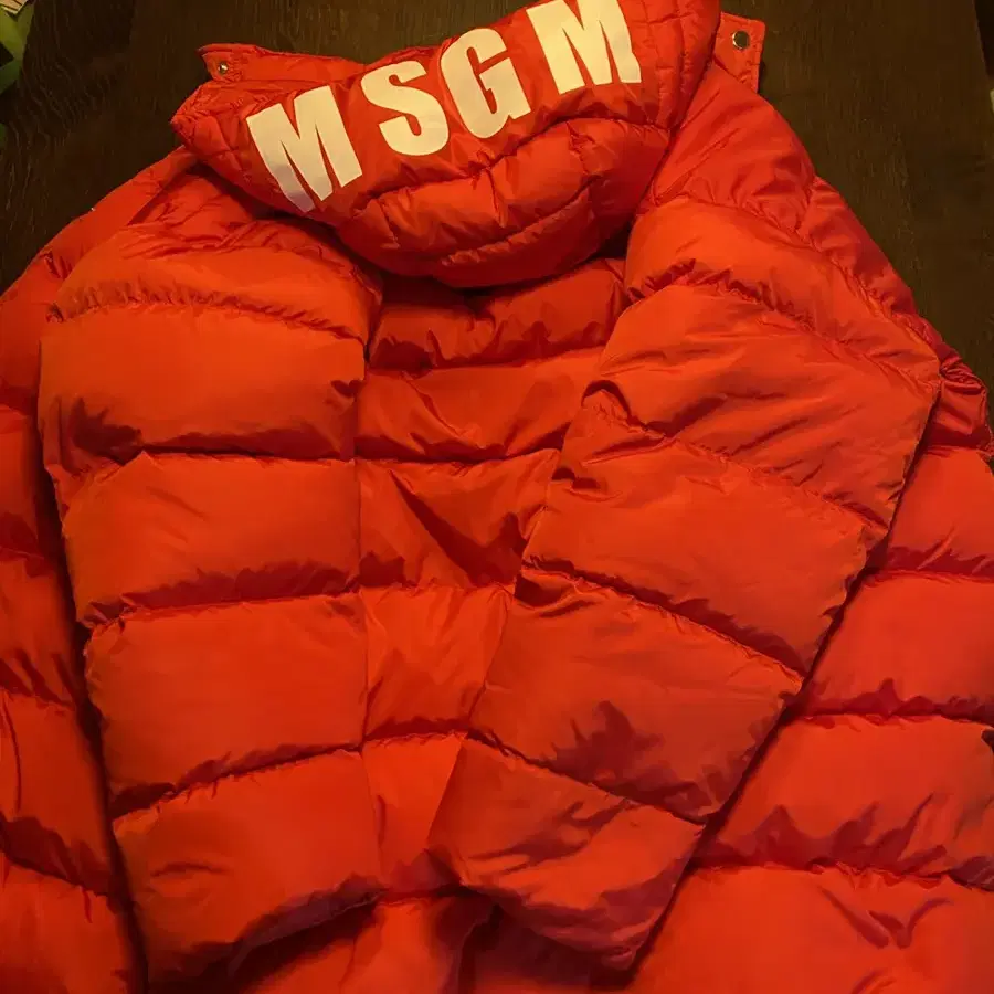 MSGM 로고 빨강 패딩 40