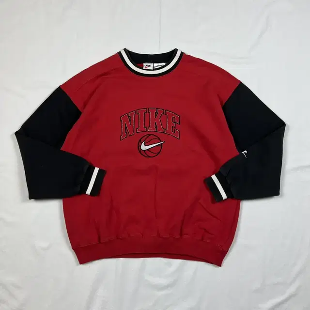 90s 나이키 nike 베스킷볼 스우시 스웻셔츠 맨투맨