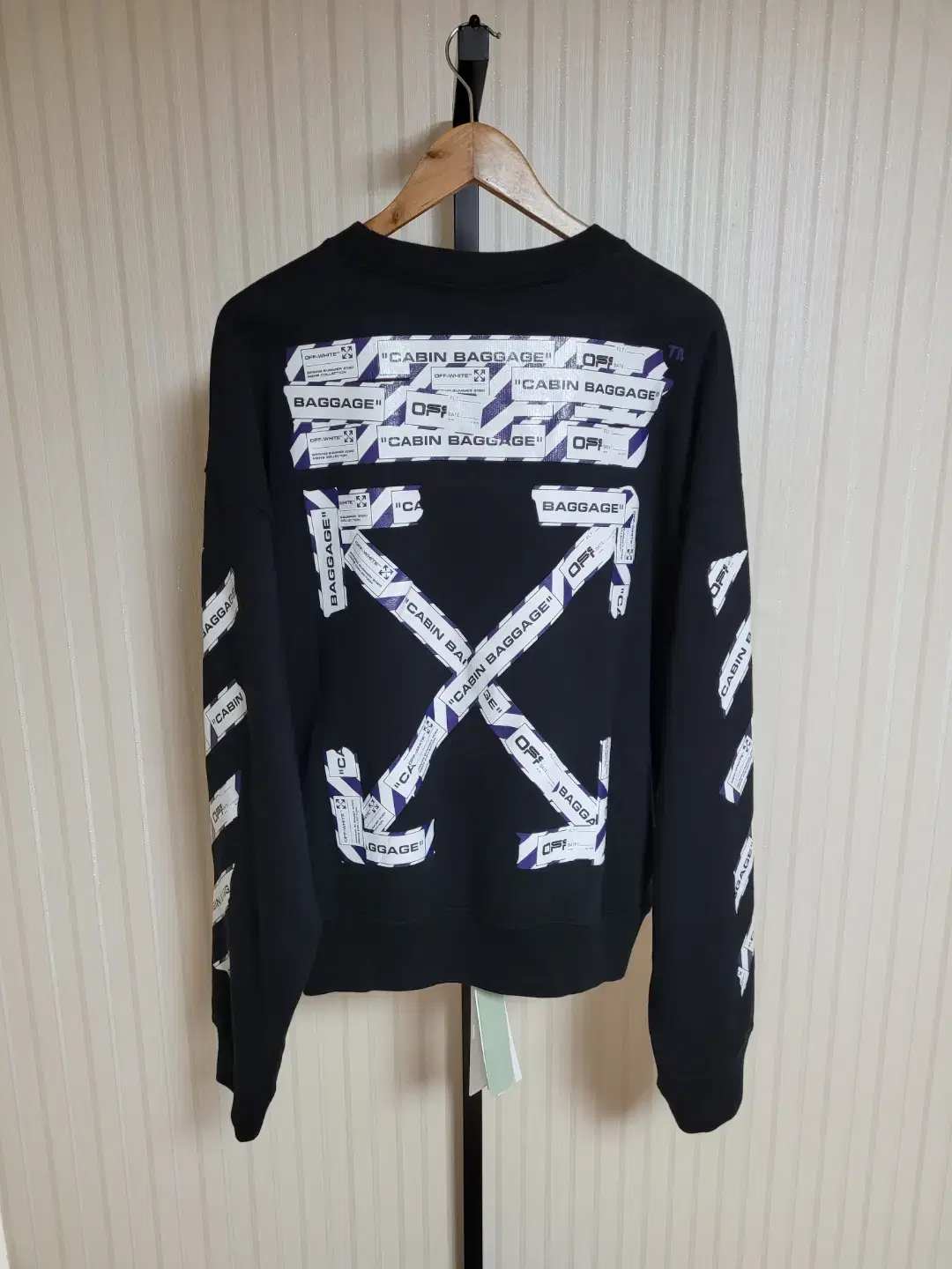 [M] Off-White Black Airport Arrow Man-T-Man N