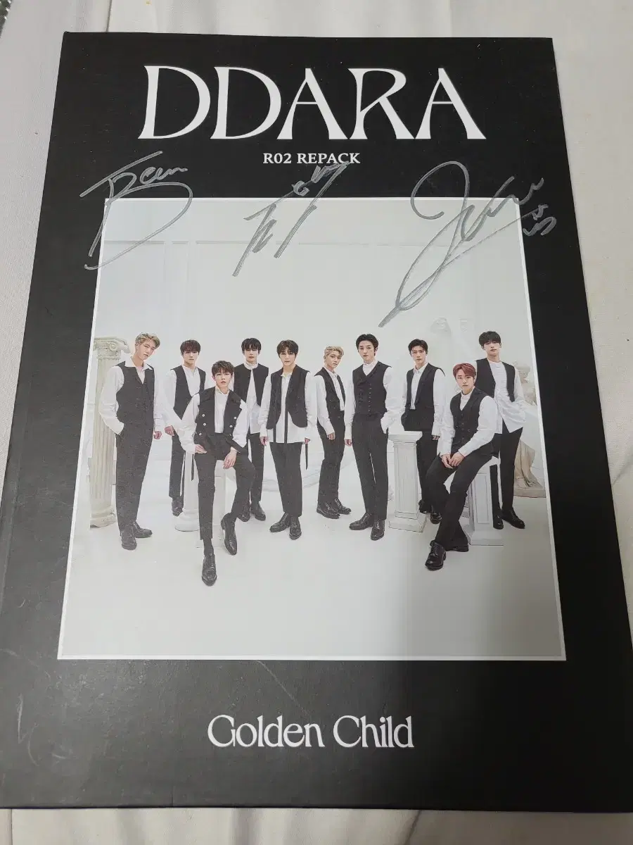 Golden Child autographed album B.A.L.