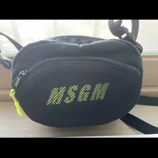 msgm 크로스백 (정품)