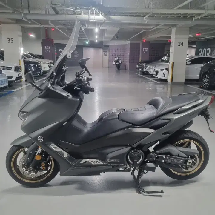 TMAX 560 (2020) 2