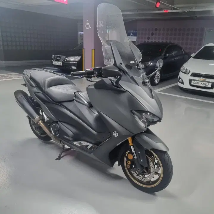 TMAX 560 (2020) 6