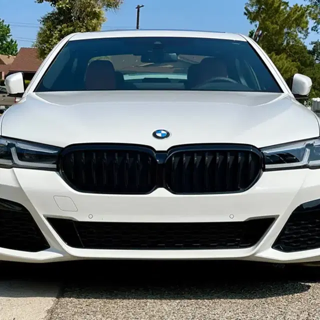 BMW 5시리즈 G30 F90 M5 LCI 블랙카본 세륨그레이 키드니그릴