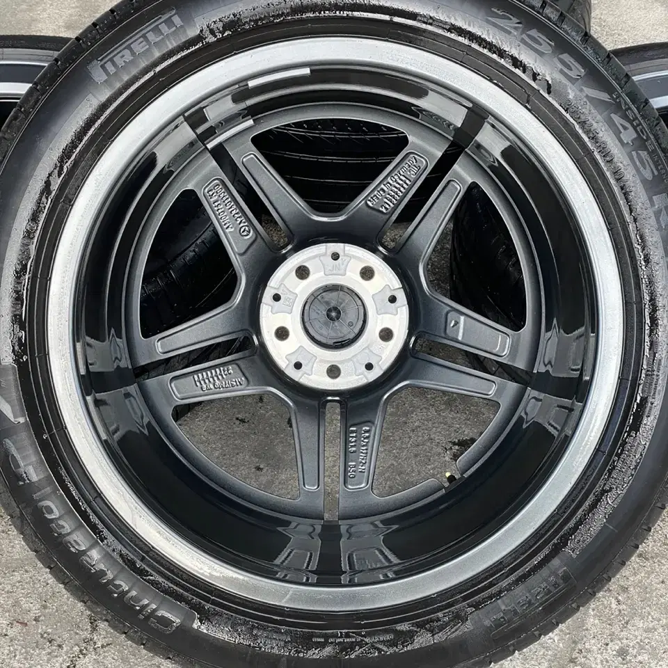 MERCEDESBENZ Tire/Wheel on Bunjang with safe global shipping.