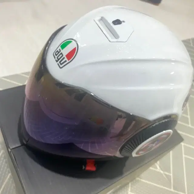 agv 오픈페이스 판매합니다