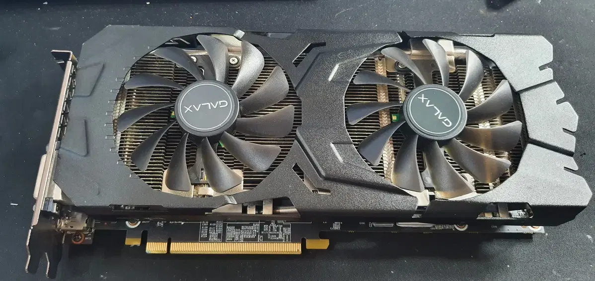 Galax GeForce GTX 1080 8G LED 판매 합니다.