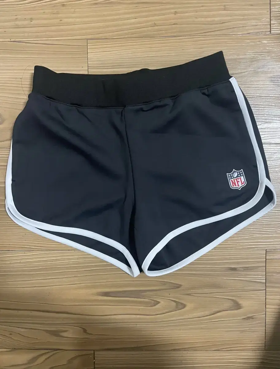 NFL 여성 숏팬츠 팝니다.