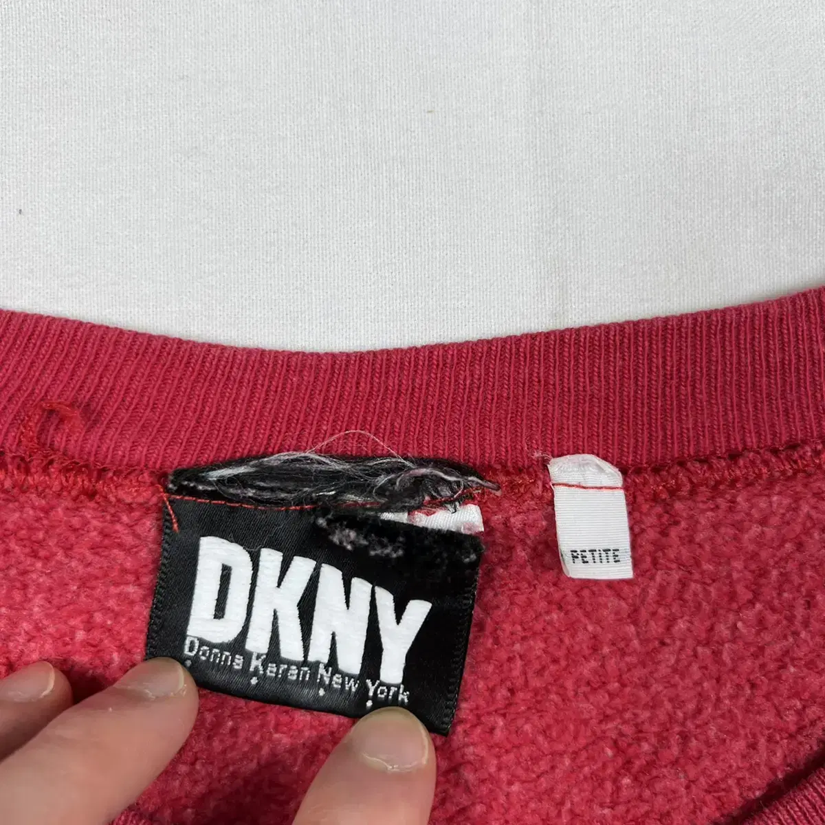 90s 도나카란뉴욕 dkny 스펠아웃 스웻셔츠 맨투맨