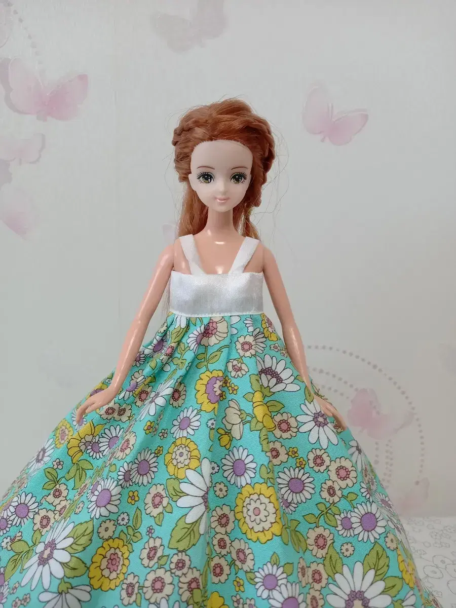 Doll clothes (Margaret Mint Skirt)