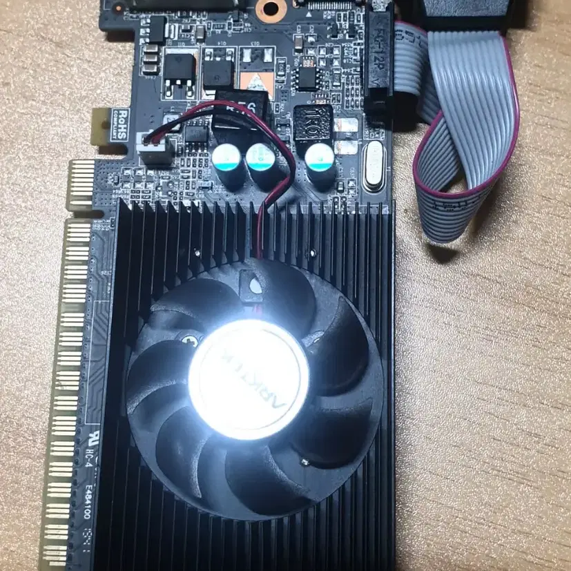 GT710 그래픽카드 단품 팝니다.